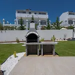 Tahanci Villa *